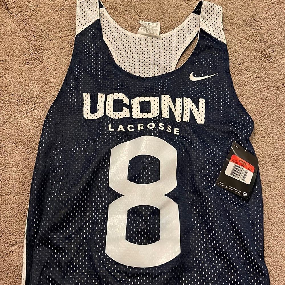 NWT Nike reversible Pinny. UConn lacrosse 8